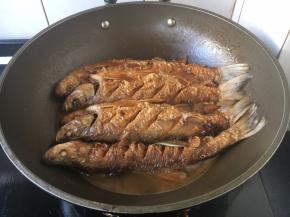 最后将汤汁收至浓稠。