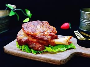 烤好的羊腿，有没有诱惑到你？