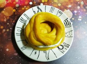 盖上另一半切开的包芙