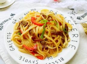 家常味的黑椒牛排。