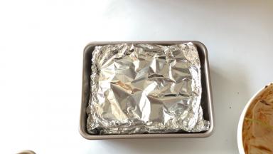 排入烤盘锡纸包裹
