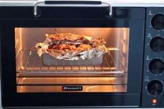 继续烘烤8分钟，出炉撒香菜