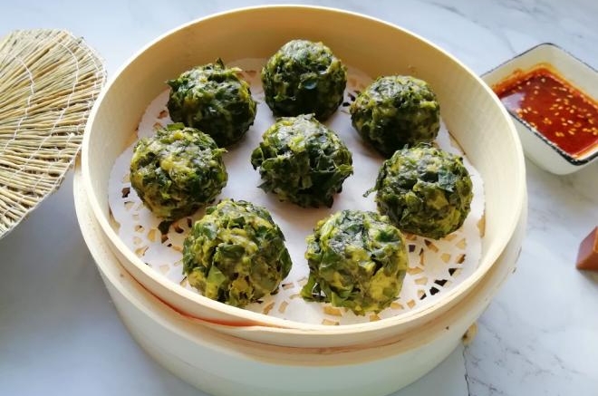 玉米面菠菜菜团