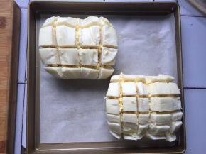 先塞去一些马苏里拉芝士