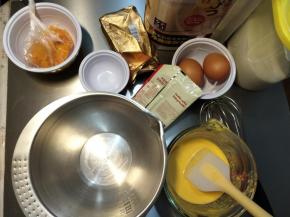 准备好全部食材，南瓜牛奶是熟南瓜跟牛奶用破壁机1:1搅打制作的。