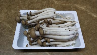 菇菇洗净