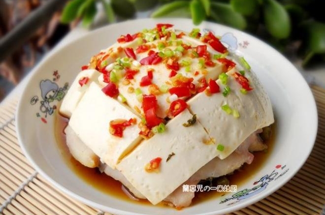 雪菜蒸鱼豆腐