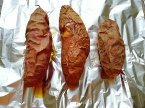 出炉，能烤出汁的红薯。