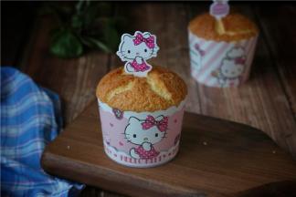 小小的一个吃起来也很方便，纸杯萌萌哒好看极了。