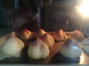 预热烤箱185度。烤20分钟，过五分钟后盖上锡纸防上色。