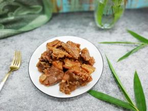 装入盘中，上面撒上熟芝麻即可食用