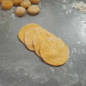 把四个面片对叠