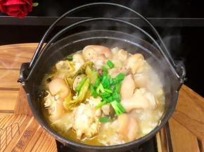 煮至猪手的硬度符合您的需求。