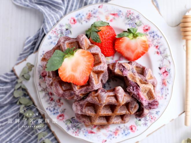 黑米芋泥华夫饼