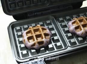 大约2-3分钟后，可以开盖看一下，上色满意就可以了。