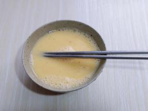 加入1.5倍的凉白开水。水的比例1:1.5。