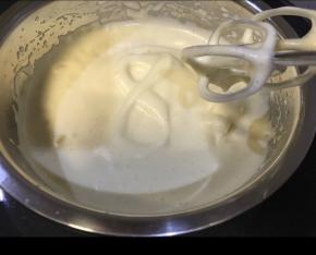 打至用打蛋器画出字几十秒都不消失即可。