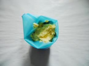 装入裱花袋中。