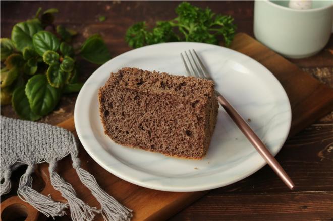 黑米粉戚风蛋糕