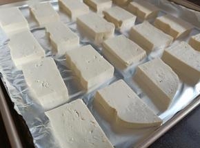 摆入铺好锡纸的烤盘