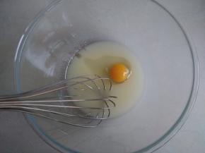 倒入鸡蛋液