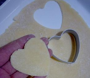 用自己喜欢的模具压出形状