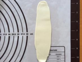 再次擀成牛舌状