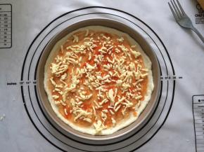 撒一层马苏里拉芝士