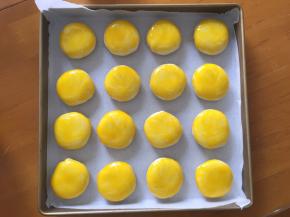 放入烤盘中，刷上蛋黄液（烤盘小，做了两盘）