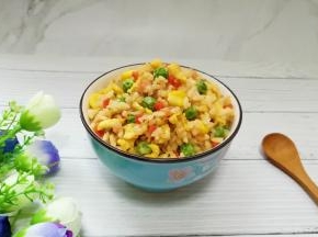 装在漂亮的小碗里。