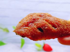 我要开动啦！鸡翅外焦里嫩，特别好吃，菌菇与花菜也很入味！