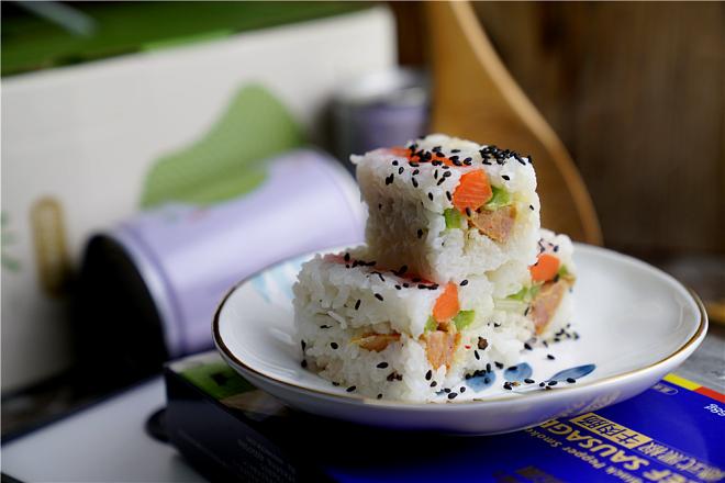 牛肉肠时蔬饭团