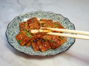 一块接着一块。