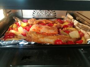 放入预热好185度的烤箱。