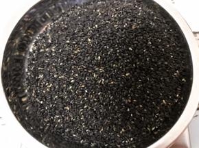 熟黑芝麻称量