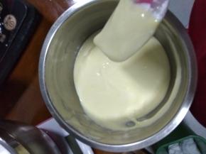 翻拌或切拌均匀