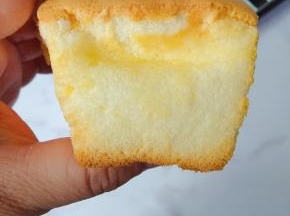 细腻不塌的酸奶蛋糕