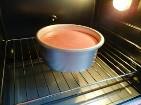 送入预热好的烤箱，上下管150度烤15分钟。