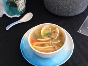 盛入碗中即可享用。