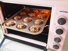 烤箱温度为160度，中层上下火，25分钟左右即可