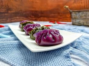 这样做的饺子皮晶莹剔透，非常好吃。