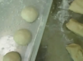 分割，搓圆，松弛15分钟左右。