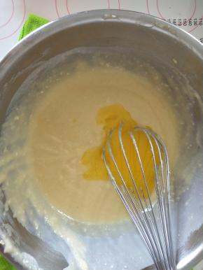 加入黄油拌匀。