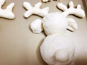 做完就这样啦
放入不通电的烤箱进行二发至2倍大，同时放入一碗热水保持湿度和温度