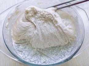 发至有很多泡泡的状态即为发酵完成！