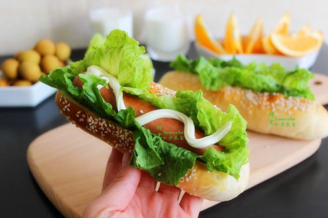 牛肉肠热狗面包