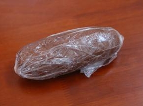 6.裹上保鲜膜放冰箱冷藏