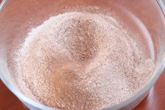 8.粉类提前过筛  一定要提前过筛