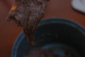 11.加蛋液没有固定的量  面糊成倒三角状态就要停止加蛋液。