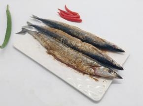 蚝油、烧烤料、生姜、蒜、料酒腌制一小时。